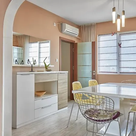 Apartament Spacious & Cozy Pastel Flat In *